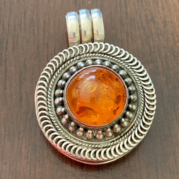 Sterling Silver Jewelry - Sterling Silver Vintage Citrine Pendant